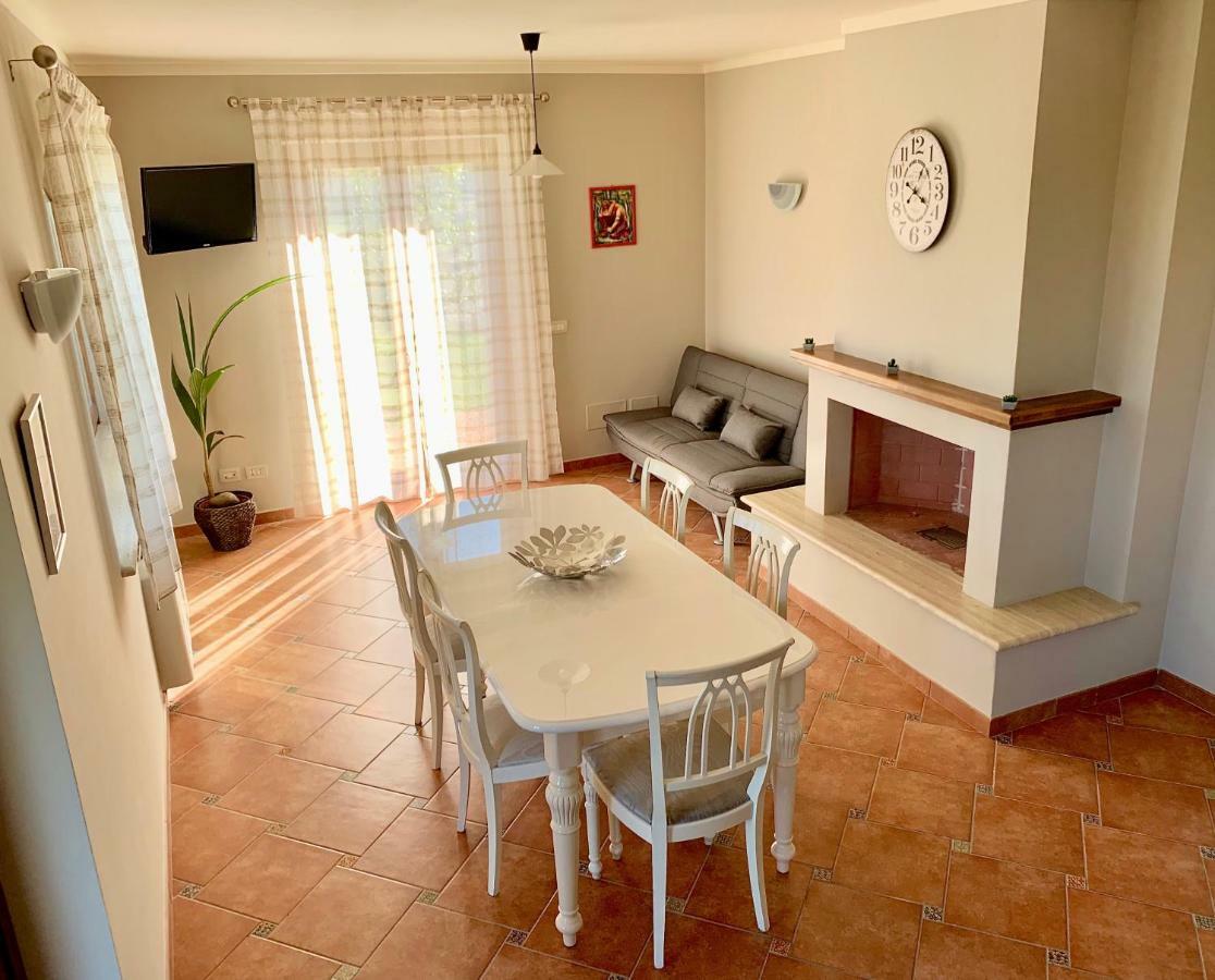 Villa Gli Eucalipti Cerveteri Buitenkant foto